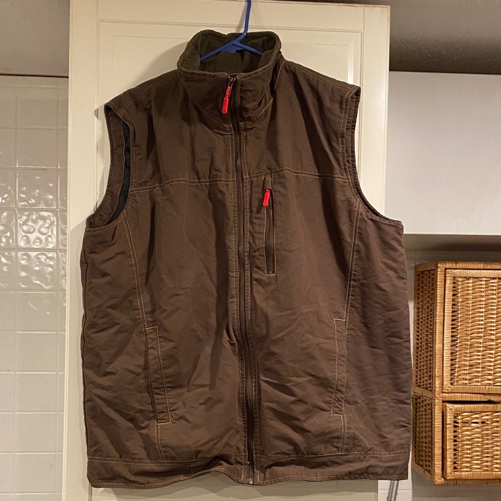 EUC pacific crest Men's Brown vest size XL